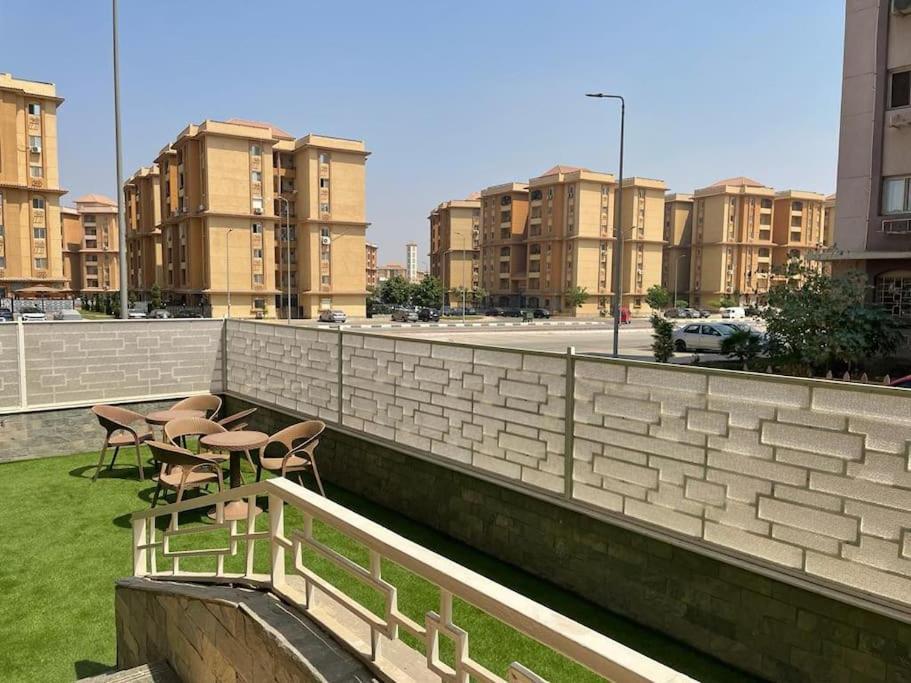 Apartment Lovely 3 Bedroom Ground Floor Flat. Private Garden *